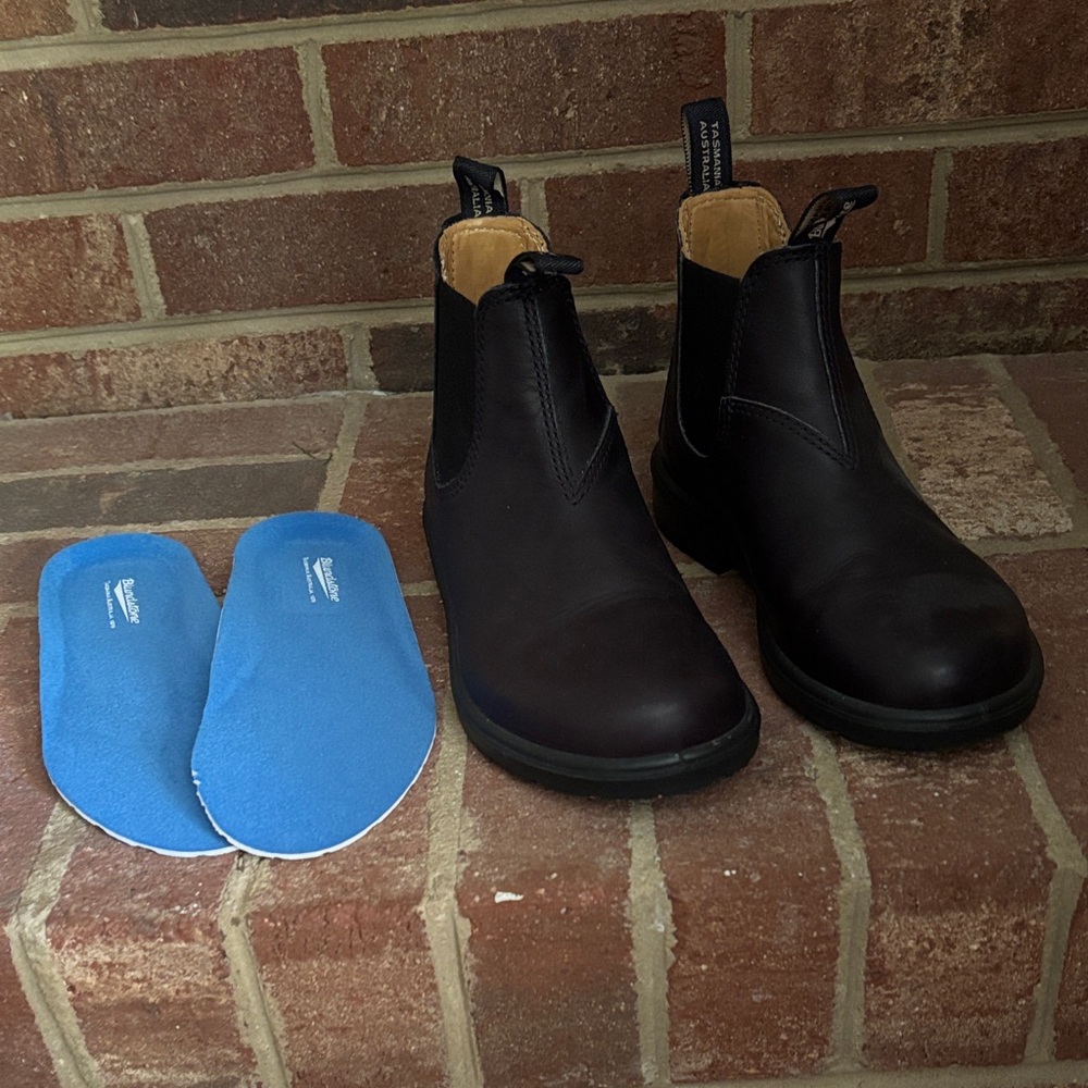 Blundstone Black Chelsea Boots with Blue Insoles